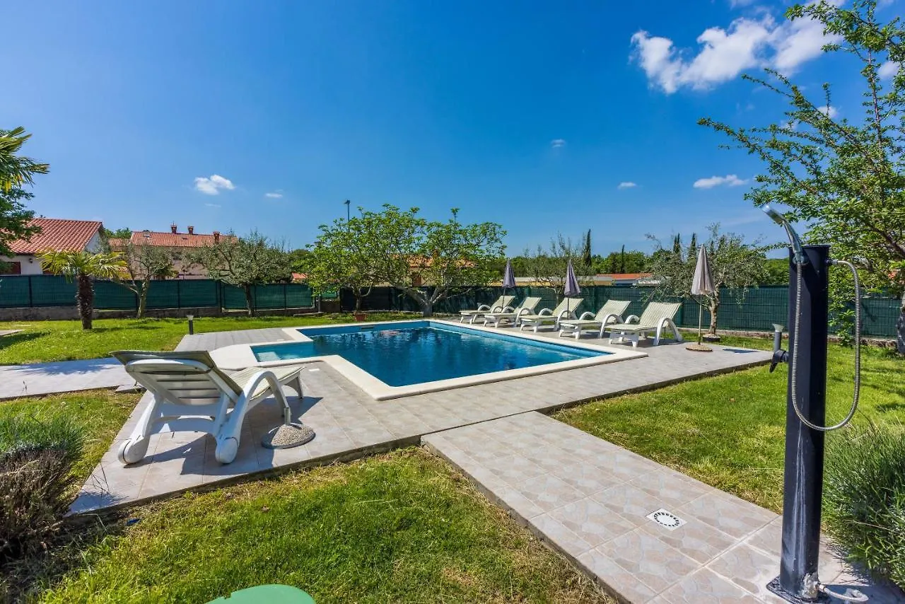 לאבין Villa Zelena Oaza