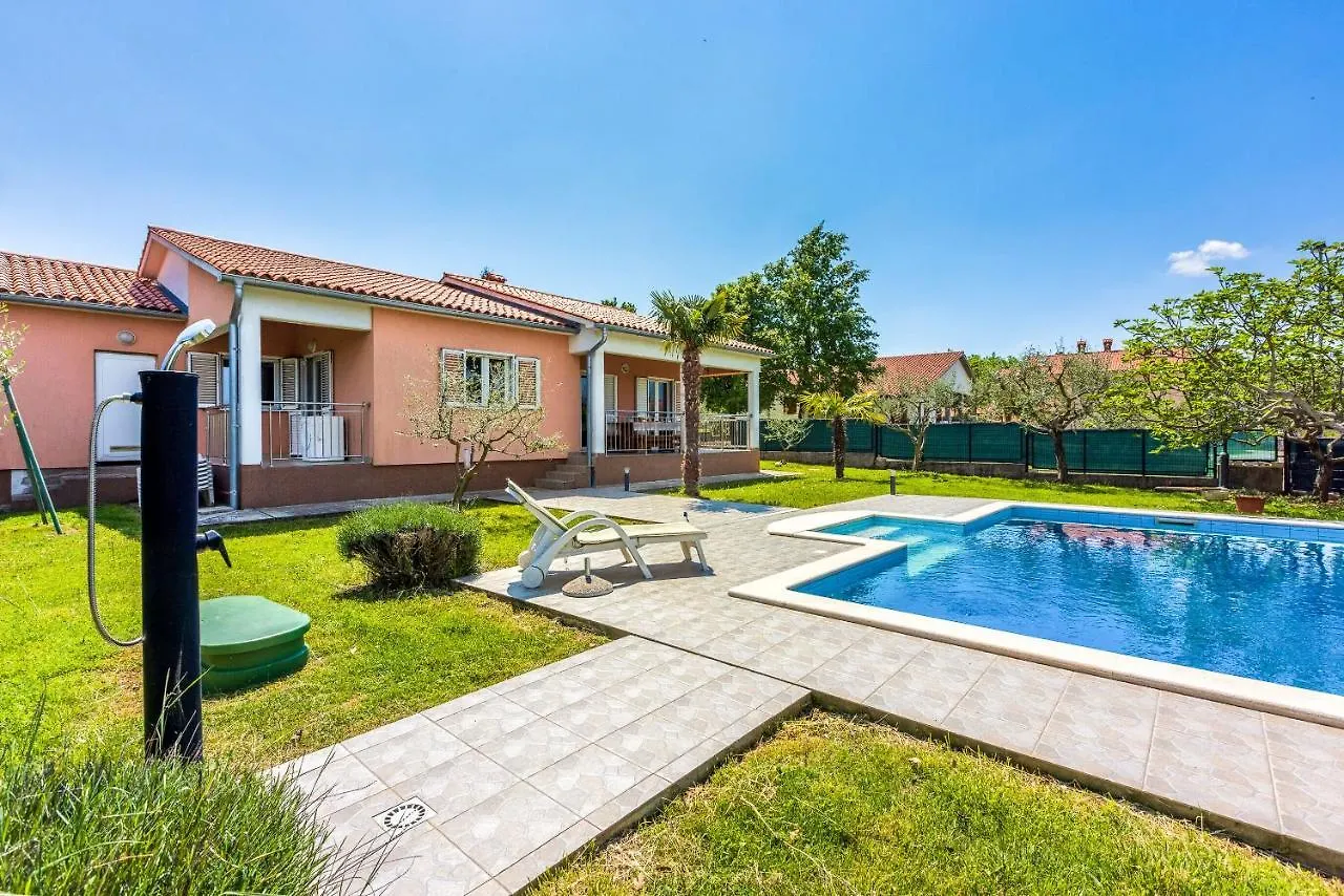 לאבין Villa Zelena Oaza